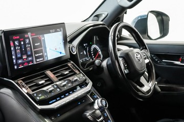 https://vehicle-cdn.autoleague.cloud/17009_11018622_21.jpg