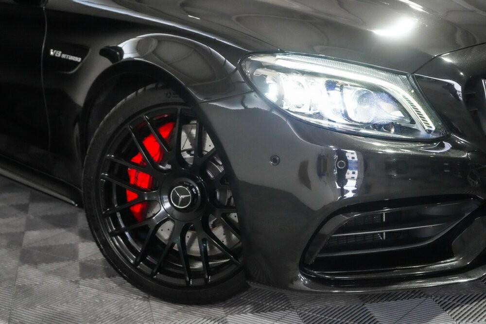 Mercedes Benz C-class image 2