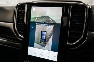 https://vehicle-cdn.autoleague.cloud/17009_11018629_16.jpg