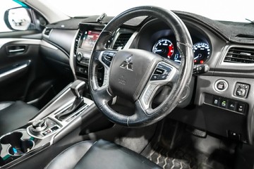 https://vehicle-cdn.autoleague.cloud/17009_11018637_10.jpg