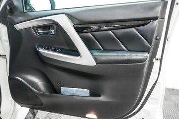 https://vehicle-cdn.autoleague.cloud/17009_11018637_21.jpg
