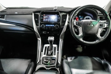 https://vehicle-cdn.autoleague.cloud/17009_11018637_9.jpg