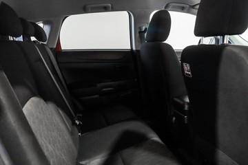 https://vehicle-cdn.autoleague.cloud/17009_11018640_19.jpg