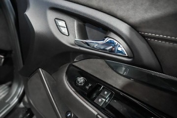 https://vehicle-cdn.autoleague.cloud/17009_11018653_23.jpg