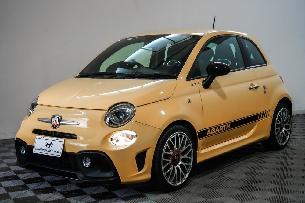 Abarth 595 image 4