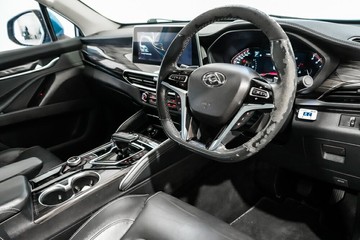 https://vehicle-cdn.autoleague.cloud/17009_11018664_11.jpg