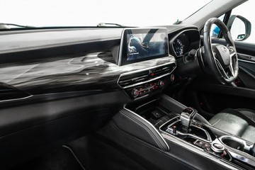 https://vehicle-cdn.autoleague.cloud/17009_11018664_9.jpg