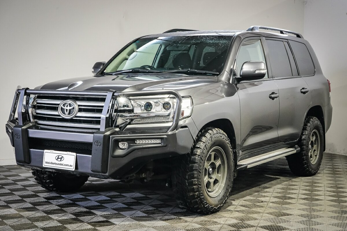 Toyota Landcruiser image 4