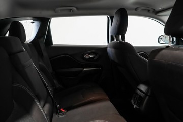 https://vehicle-cdn.autoleague.cloud/17009_11018671_18.jpg