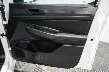 https://vehicle-cdn.autoleague.cloud/17009_11018673_9.jpg