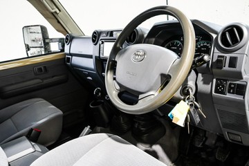 https://vehicle-cdn.autoleague.cloud/17009_11018683_13.jpg