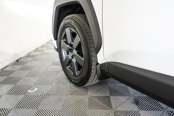 https://vehicle-cdn.autoleague.cloud/17009_11018689_5.jpg