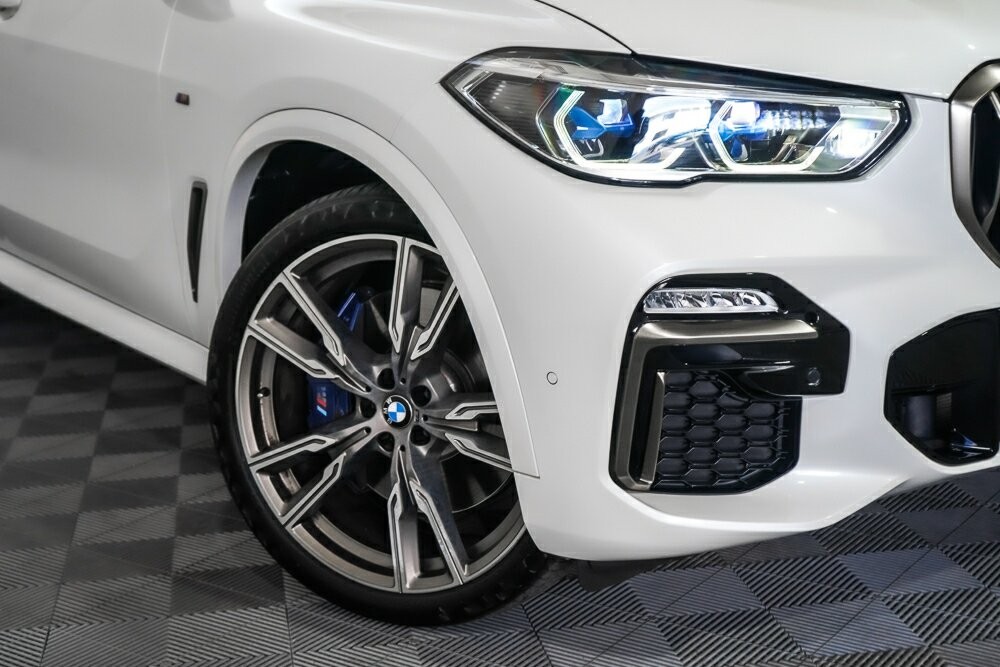 BMW X5 image 2