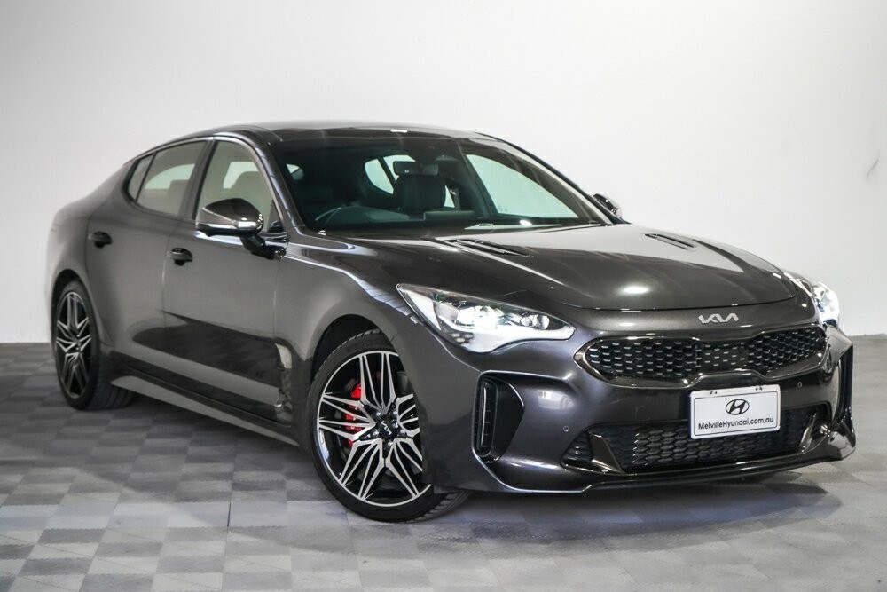 Kia Stinger image 1