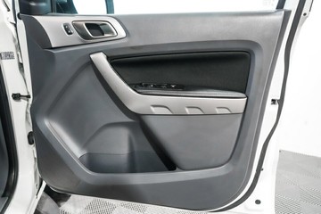 https://vehicle-cdn.autoleague.cloud/17009_11018715_22.jpg