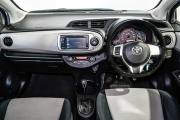 https://vehicle-cdn.autoleague.cloud/17009_11018716_10.jpg