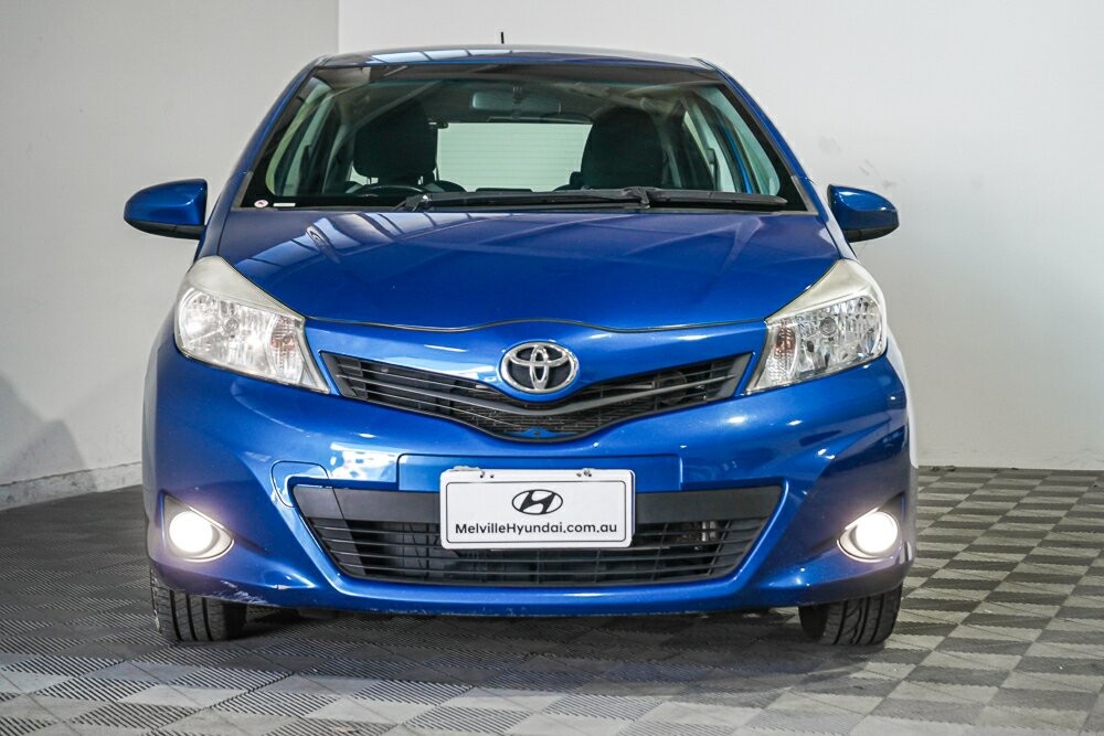 Toyota Yaris image 2