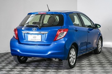 https://vehicle-cdn.autoleague.cloud/17009_11018716_7.jpg