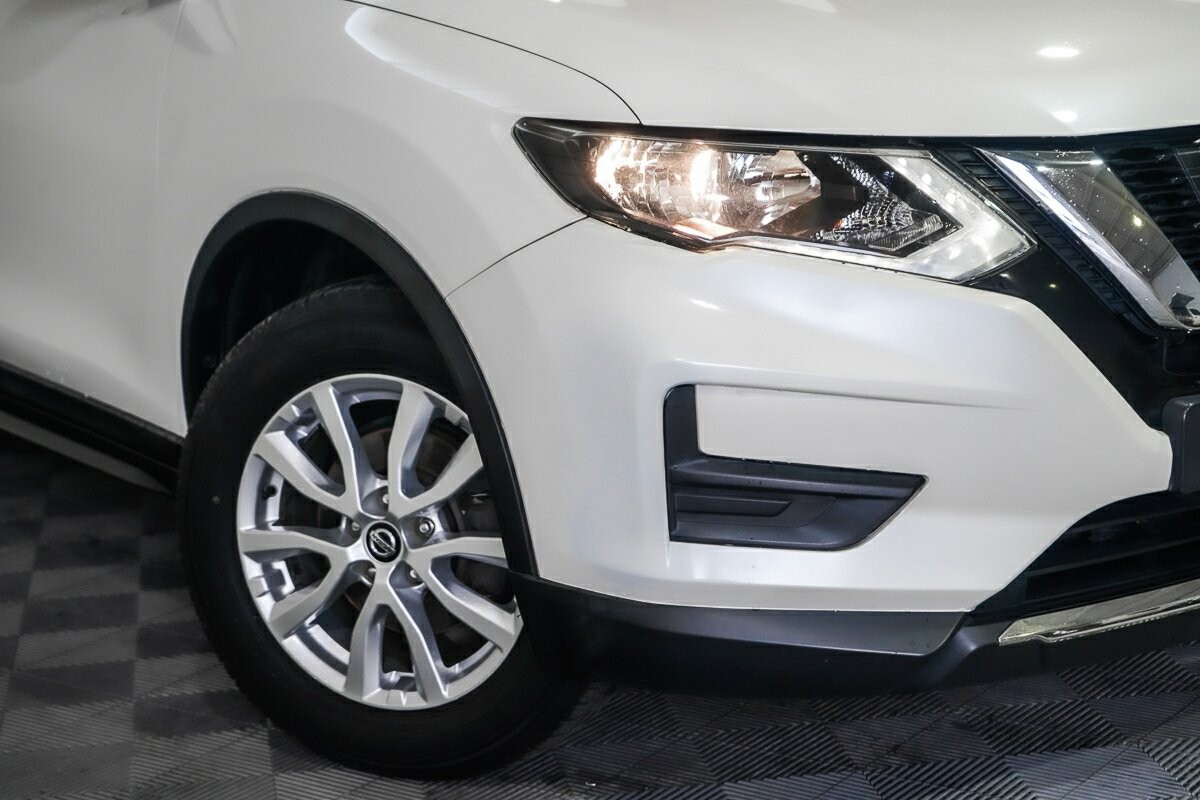 Nissan X-trail image 2