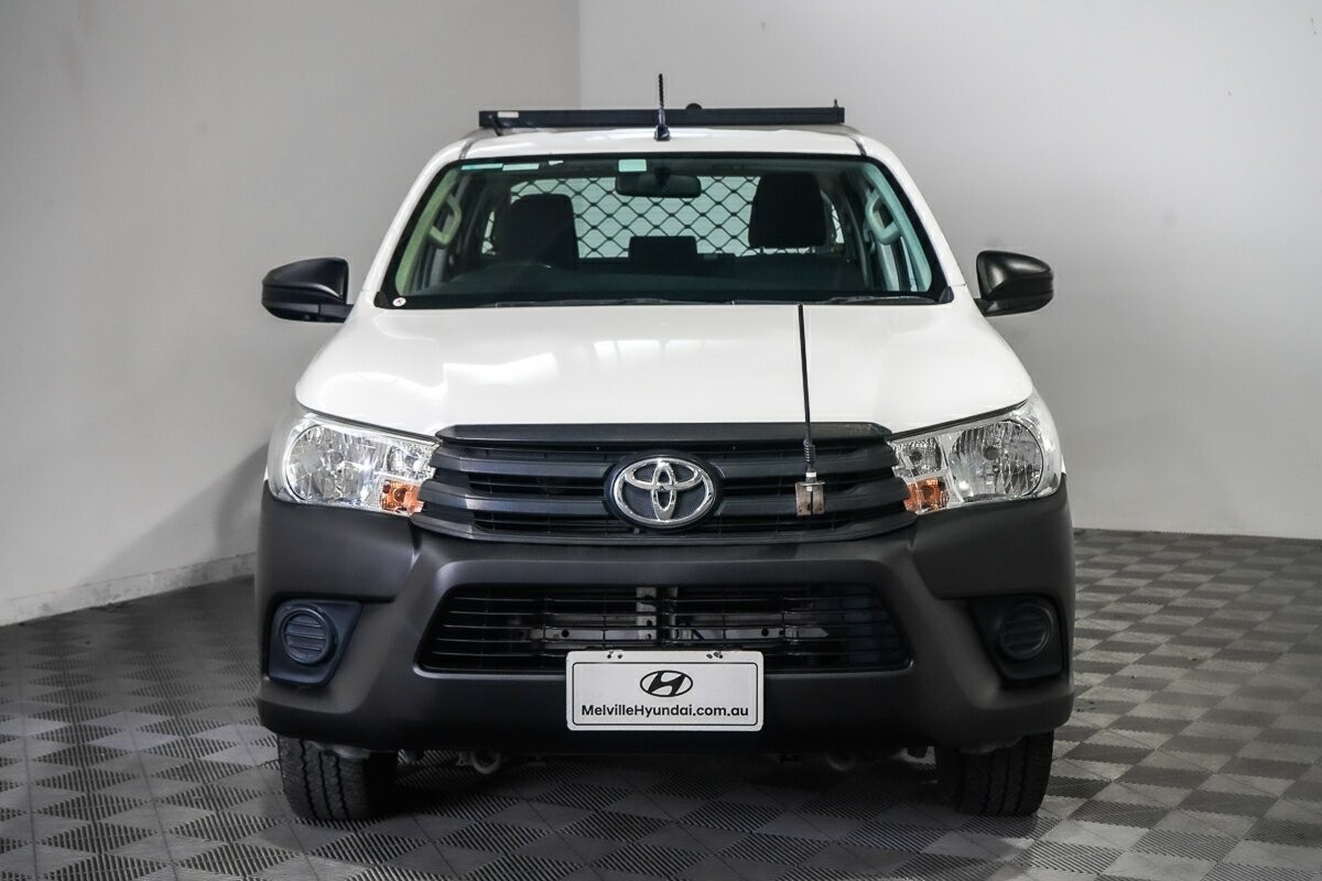Toyota Hilux image 3
