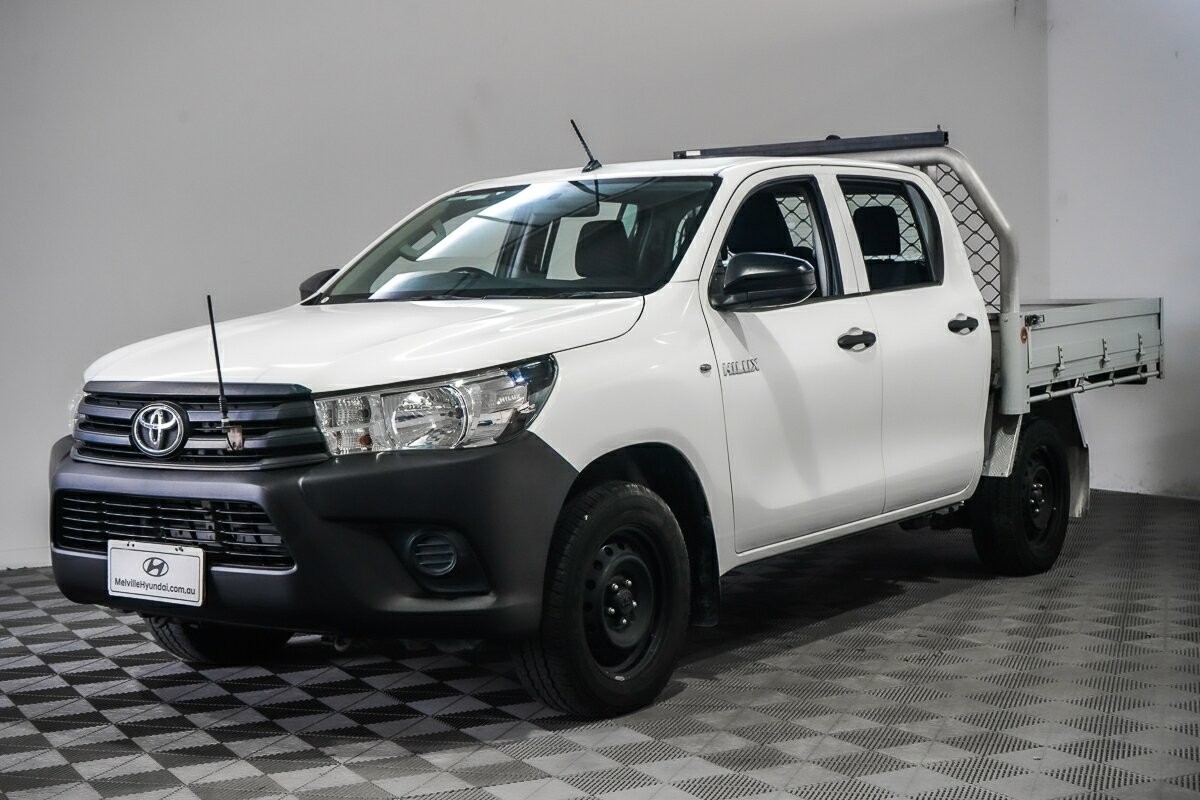 Toyota Hilux image 4