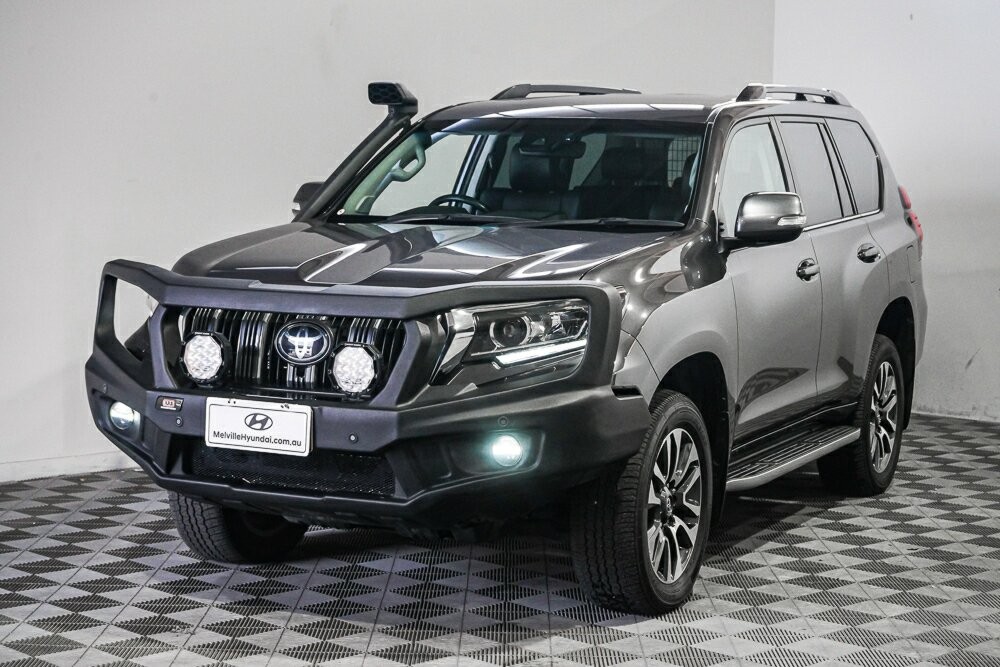 Toyota Landcruiser Prado image 4