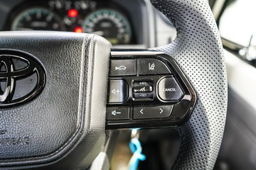 https://vehicle-cdn.autoleague.cloud/17009_11018746_15.jpg