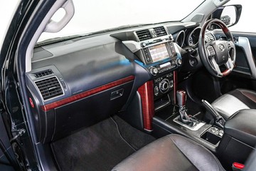 https://vehicle-cdn.autoleague.cloud/17009_11018752_11.jpg