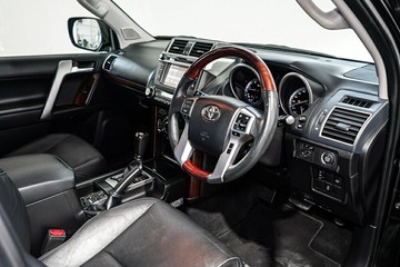 https://vehicle-cdn.autoleague.cloud/17009_11018752_13.jpg