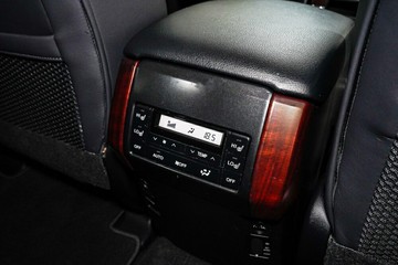 https://vehicle-cdn.autoleague.cloud/17009_11018752_23.jpg