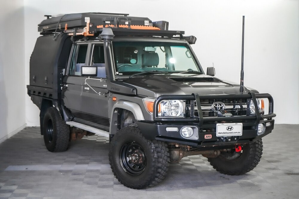 Toyota Landcruiser image 2