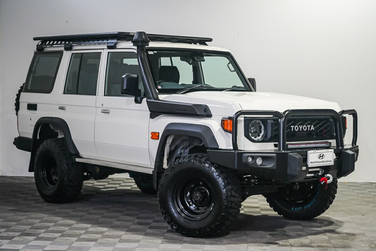 Toyota Landcruiser image 1