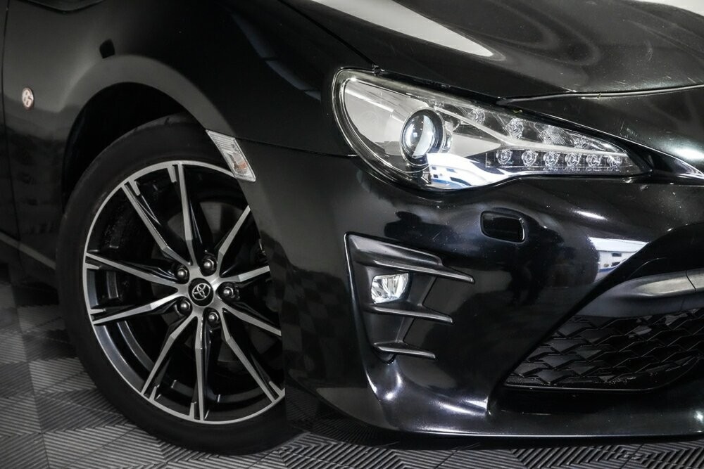 Toyota 86 image 2