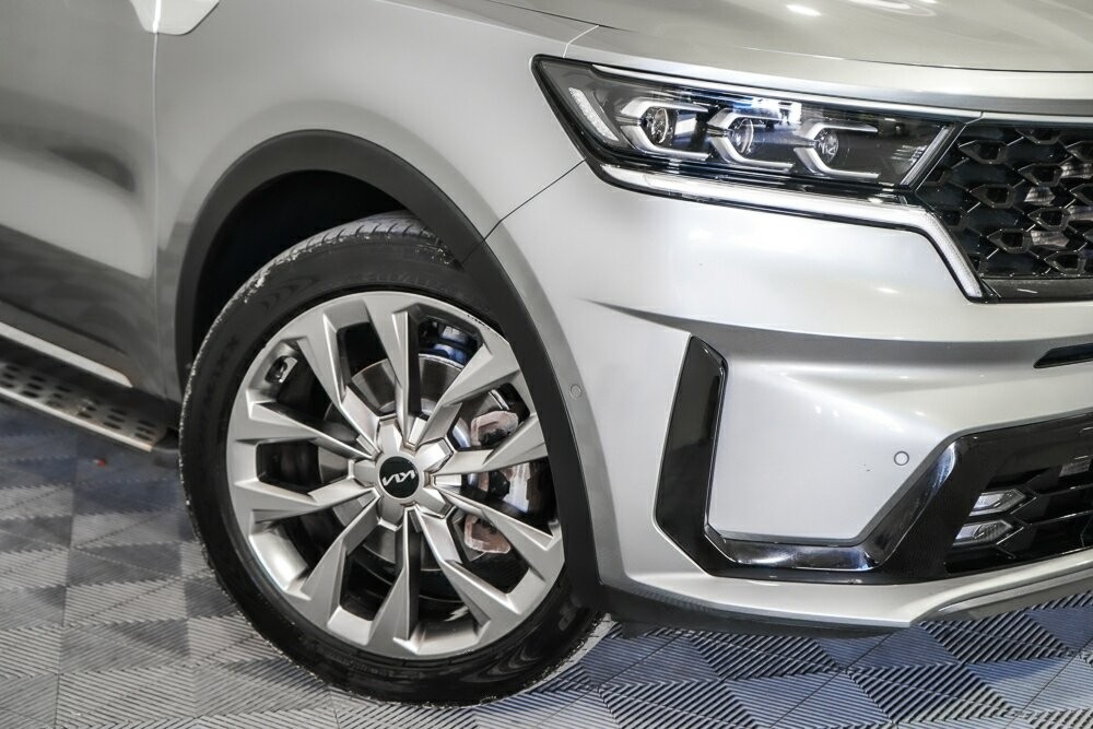 Kia Sorento image 2