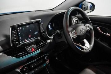 https://vehicle-cdn.autoleague.cloud/17009_11018783_19.jpg
