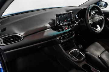 https://vehicle-cdn.autoleague.cloud/17009_11018783_8.jpg