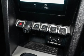https://vehicle-cdn.autoleague.cloud/17009_11018793_19.jpg