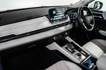 https://vehicle-cdn.autoleague.cloud/17009_11018799_11.jpg