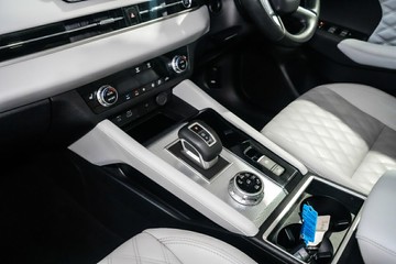 https://vehicle-cdn.autoleague.cloud/17009_11018799_20.jpg