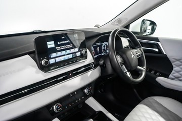 https://vehicle-cdn.autoleague.cloud/17009_11018799_22.jpg