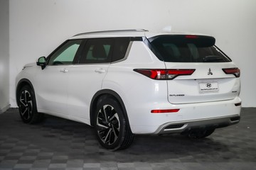https://vehicle-cdn.autoleague.cloud/17009_11018799_5.jpg