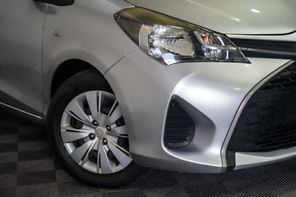 Toyota Yaris image 2