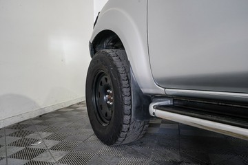 https://vehicle-cdn.autoleague.cloud/17009_11018827_5.jpg