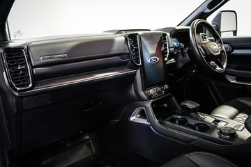 https://vehicle-cdn.autoleague.cloud/17009_11018828_10.jpg