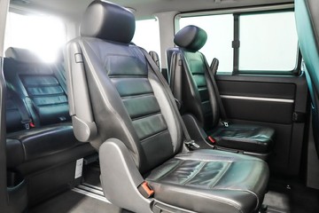 https://vehicle-cdn.autoleague.cloud/17009_11018829_15.jpg