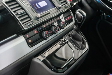 https://vehicle-cdn.autoleague.cloud/17009_11018829_18.jpg