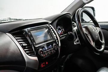 https://vehicle-cdn.autoleague.cloud/17009_11018835_19.jpg