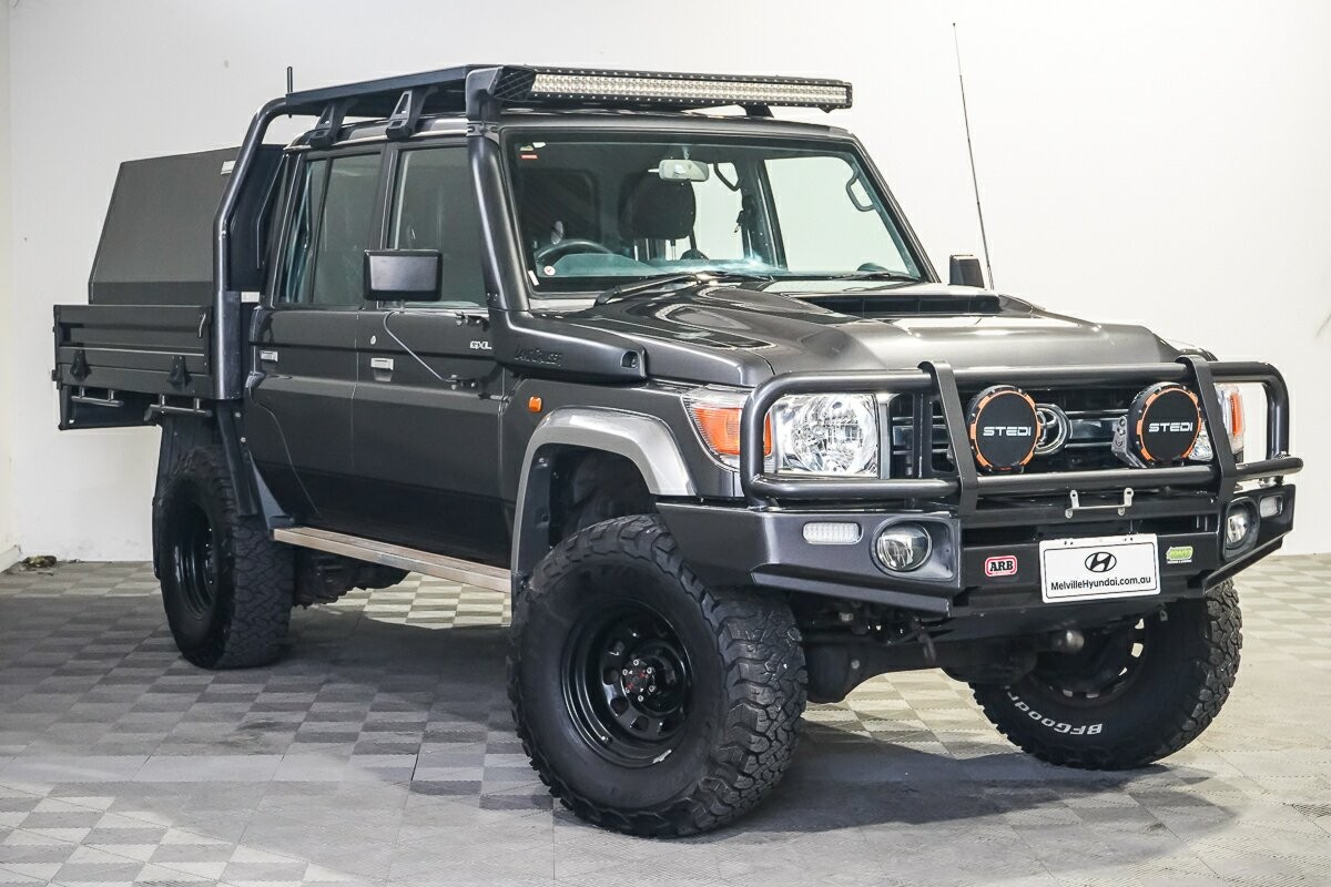 Toyota Landcruiser image 2