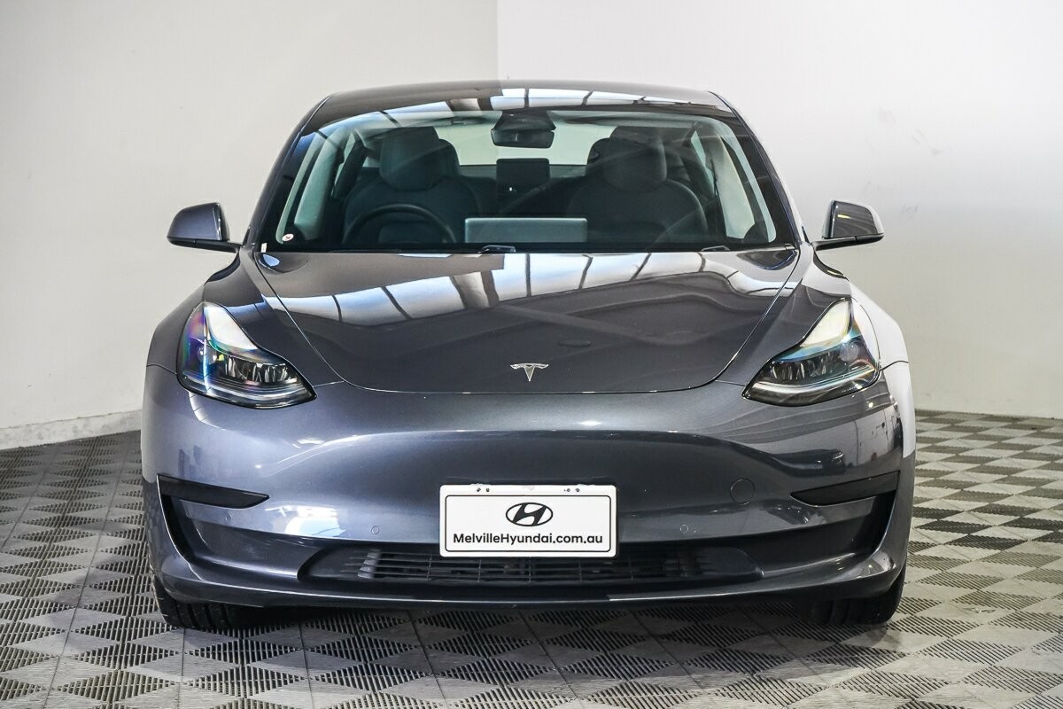 Tesla Model 3 image 3