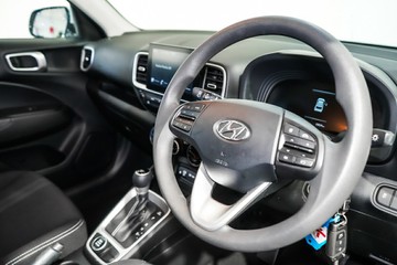 https://vehicle-cdn.autoleague.cloud/17009_11018845_12.jpg